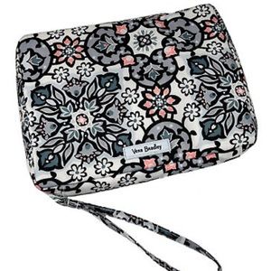 Vera Bradley Lighten Up Travel Wipes Pouch Lisbon Medallion - BNWT